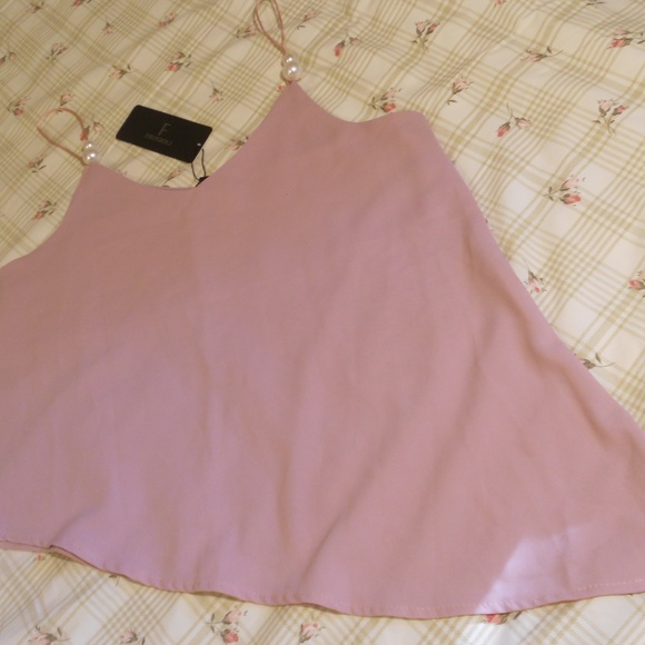NWT. Rose Pink Pearl Like on Strap Beads. Top. - Picture 1 of 6